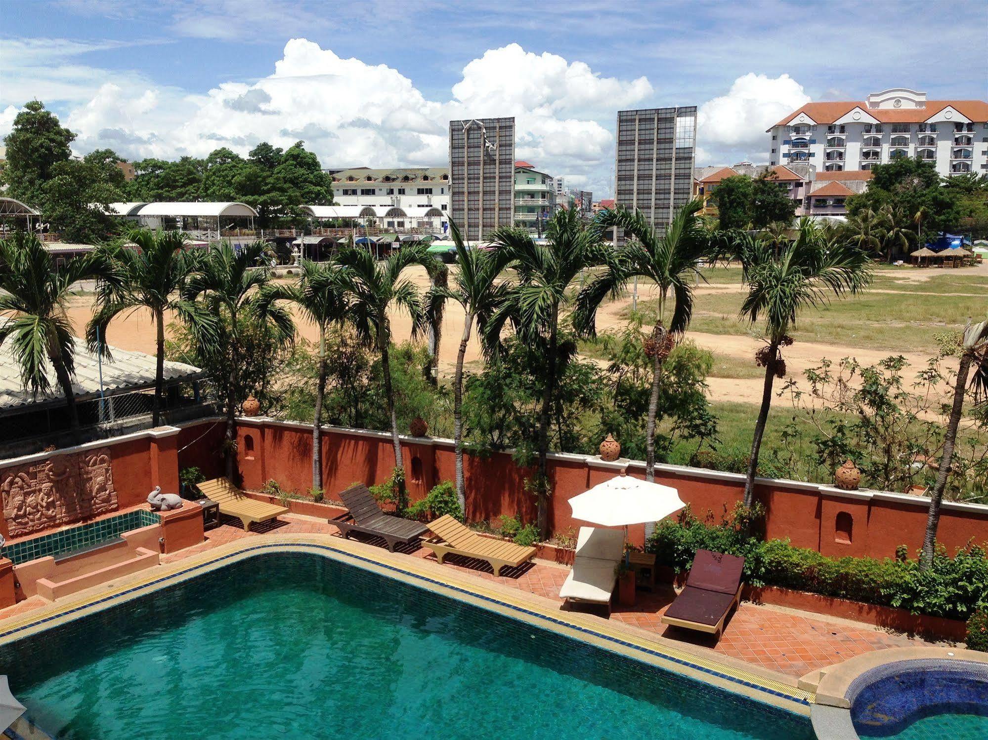 SKAW BEACH HOTEL, PATTAYA ***